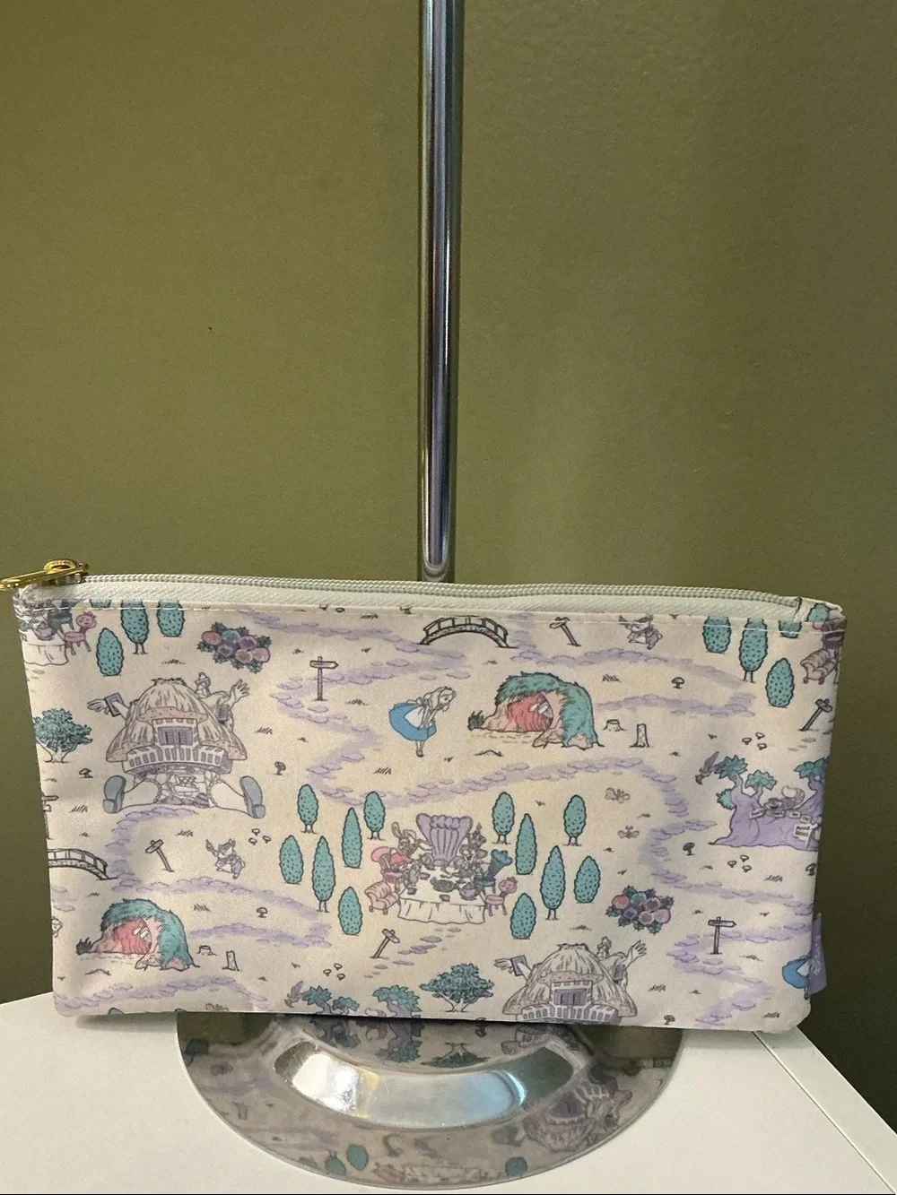 Disney loungefly alice